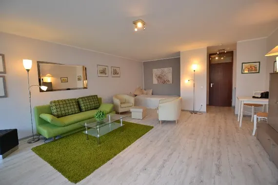 Nah bei Düsseldorf: Vollmöbliertes Apartment - Pool und Sauna im Haus - Erkrath-Unterfeldhaus