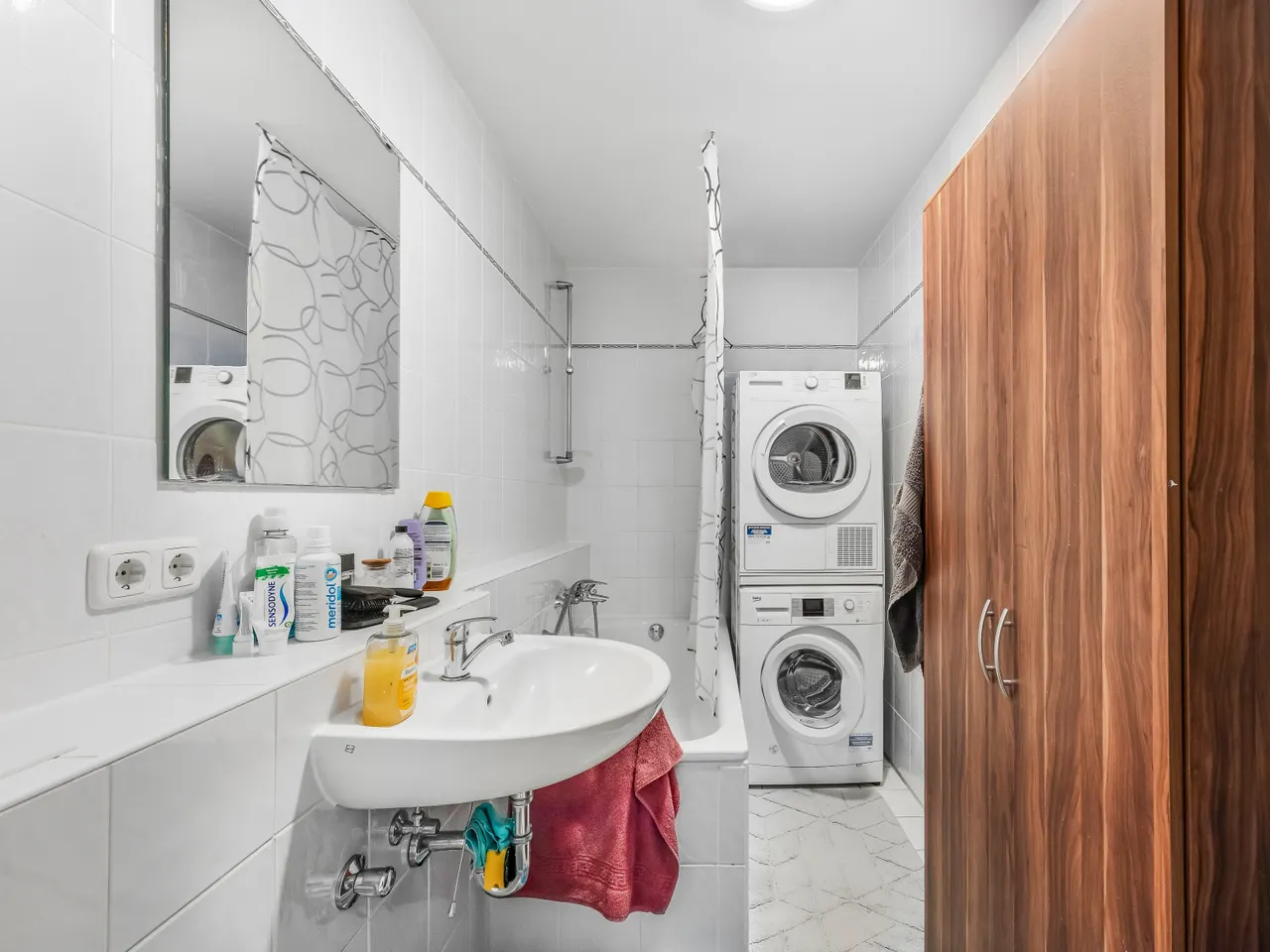 Badezimmer mit Badewanne