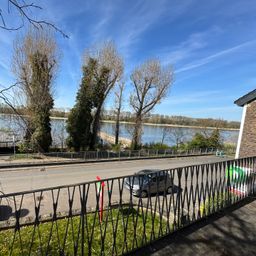 Rheinblick, Gartenidylle und  Entwicklungspotential