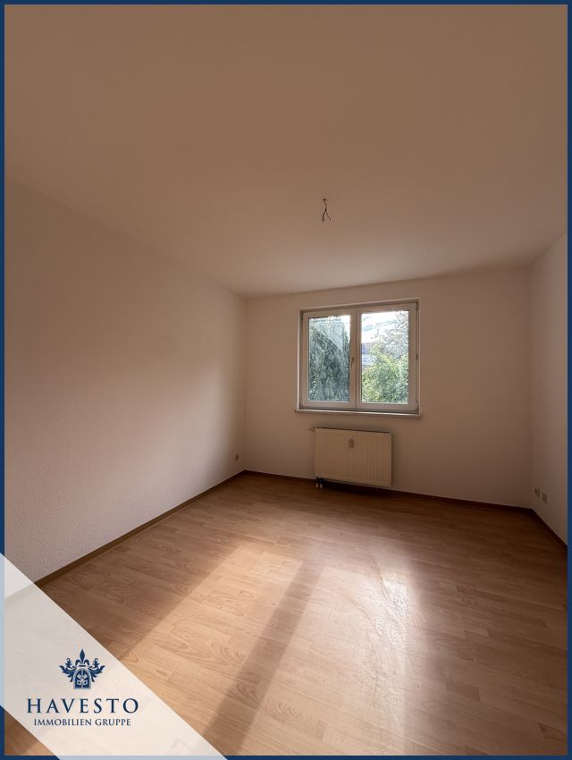 Attraktive Wohnung mit 2-Zimmern, neuer Einbauküche, Balkon & Stellplatz! - Photo 1