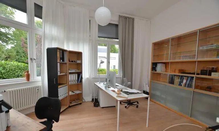 Arbeitszimmer