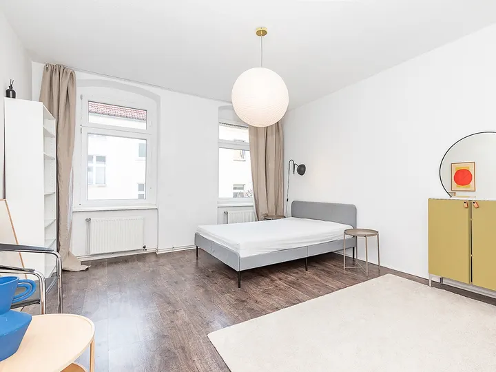 Charmanter Altbau in Bestlage von Prenzlauer Berg !