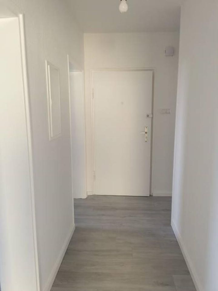 Ihr neues Zuhause: Moderne 3-Zimmer-Wohnung im 1. Obergeschoss - Photo 4