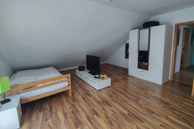 Kinderzimmer 2 (DG)
