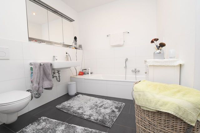 Badezimmer 1. Ansicht