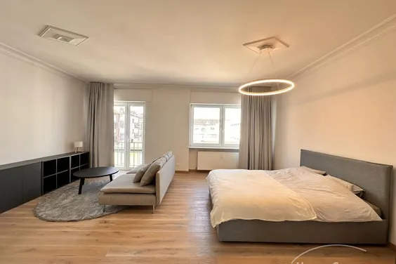 Helles und großzügiges WG-Zimmer in Alt-Saarbrücken