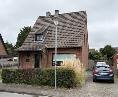 Freistehendes Einfamilienhaus auf tollem Grundstück in Moers-Kapellen