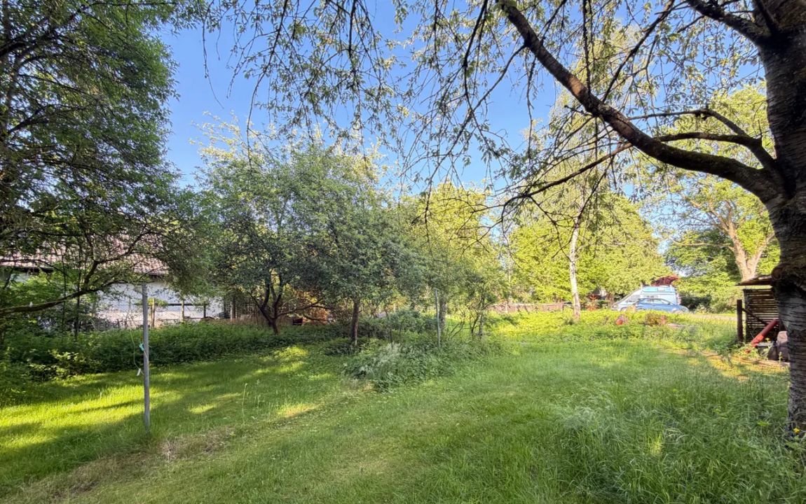 Idyllisches Baugrundstück für ein oder zwei Wohnhäuser in Mechtersen
