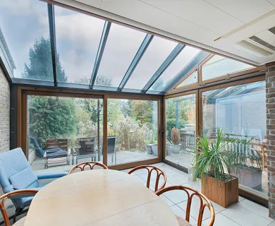 Mettmann-Obschwarzbach: Einfamilienreihenhaus mit Wintergarten, Kamin, Garten und Garage!