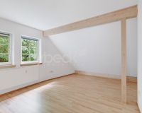 Zimmer Gebäude hinten rechts