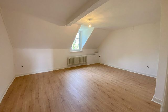 Großes Schlafzimmer