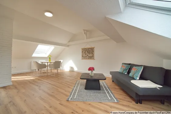 Stilvolles Wohnen im Kreuzviertel – Möblierte Dachgeschosswohnung mit Dachterrasse