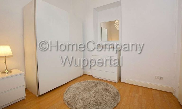 Kleiderschrank