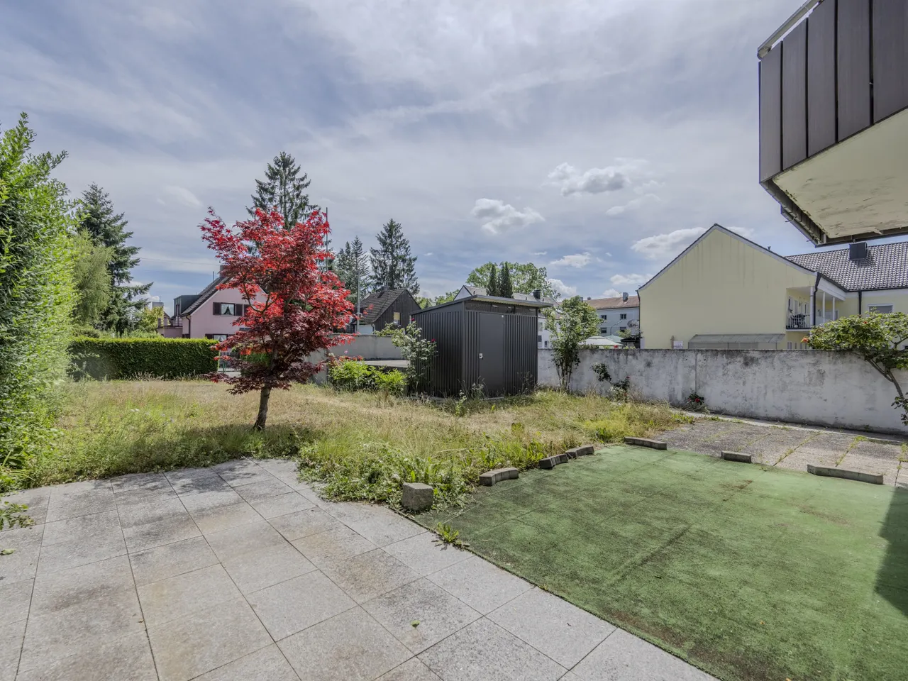 Terrasse mit Garten