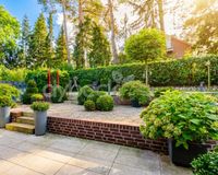 Terrasse und Garten auf 3 Ebenen