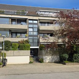 Gibt es nicht ? – Doch genau hier ! Klassische Terrassen-Wohnung in bester Lage von Norf