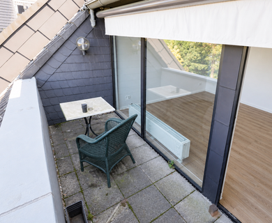 Gemütliche ca. 68m² große 2-Zimmer-Wohnung mit Loggia und Stellplatz in ruhiger Sackgassenlage - Photo 3