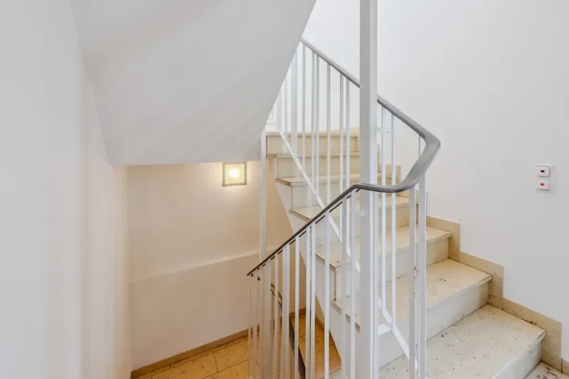 Treppenhaus zum KG