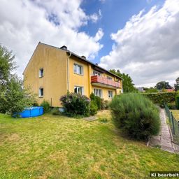 Gepflegte Kapitalanlage mit 4 Wohnungen und 4 Garagen, ruhige Lage