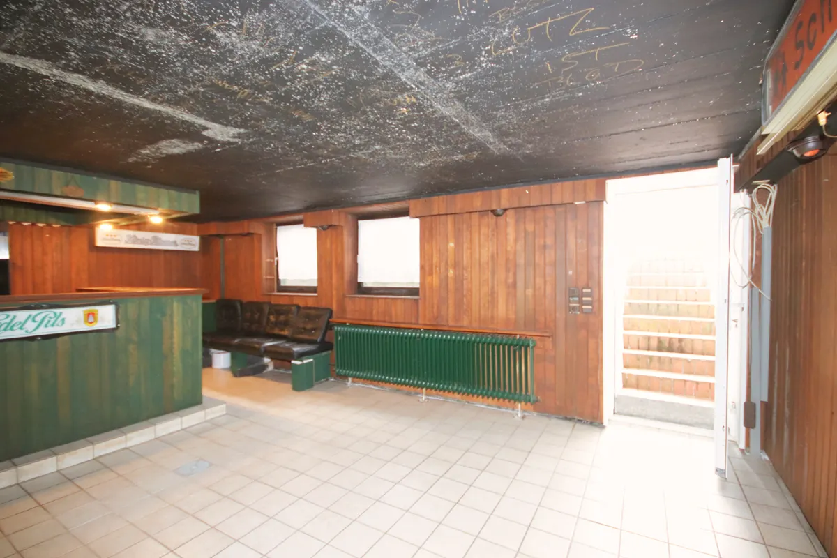 Kellerausgang zum Garten