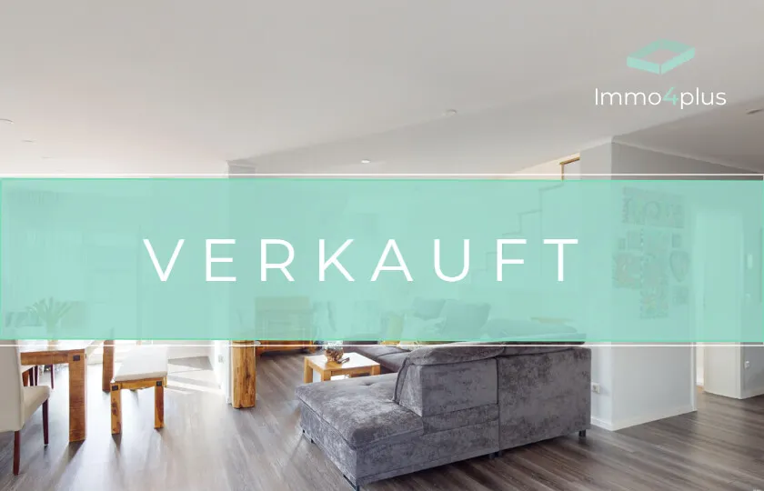 Rarität – außergewöhnliche, große und helle Dachgeschosswohnung mit beeindruckendem Studio