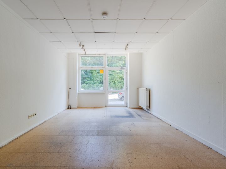 Provisionsfreie Erdgeschosswohnung mit eigener Terrasse und großem Keller !