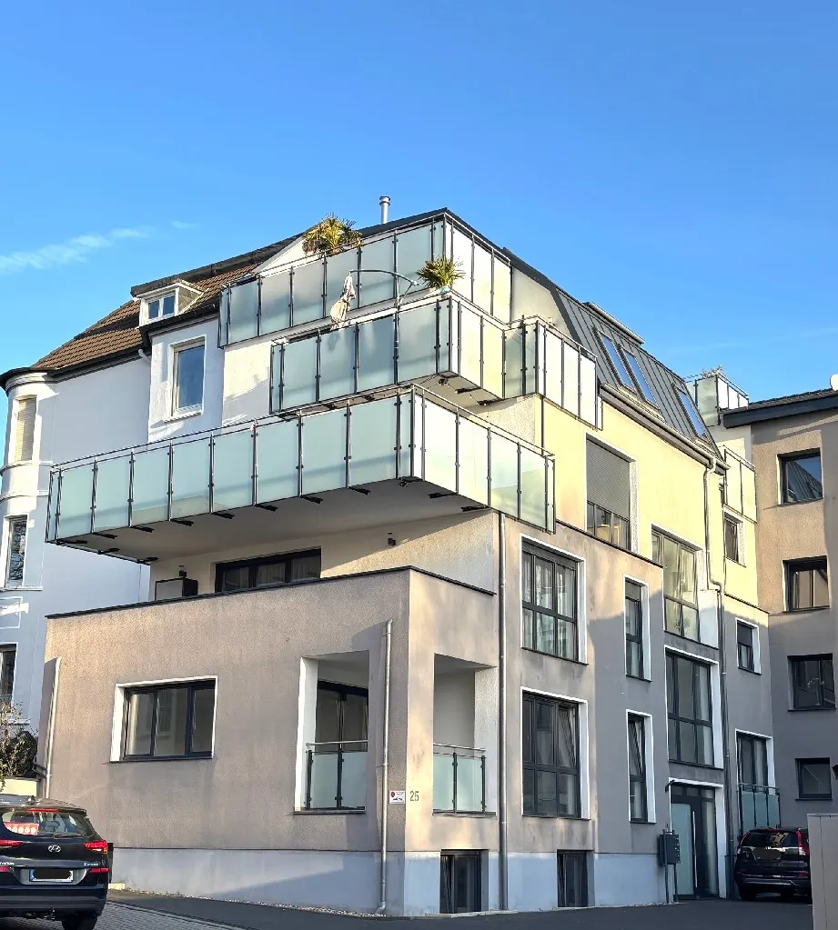 **** Aufgepasst: tolles Penthouse,  Aufzug, Klimaanlage, Luftwärmepumpe, provisionsfrei... ****