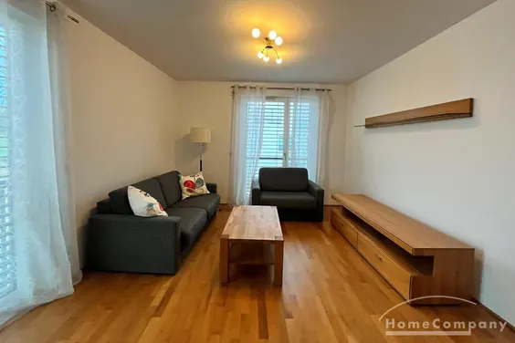 Möblierte 3-Zimmer-Wohnung mit Balkon, Stellplatz und Kellerabteil in Schwabing
