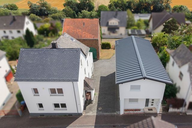 Gesamtansicht zwei Häuser 