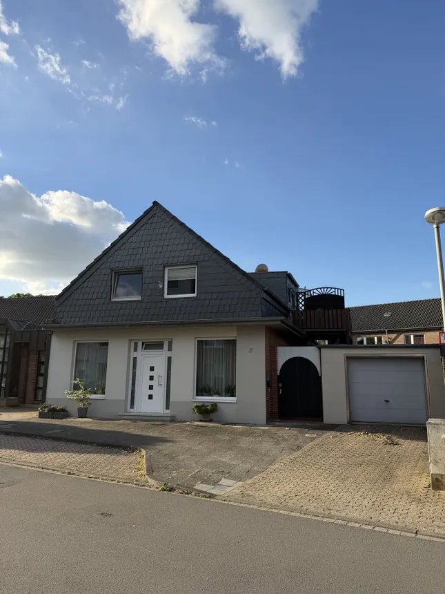 Jetzt neu: Haus zum Kauf in Wesel