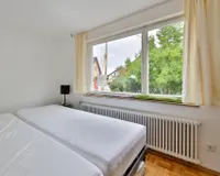 Schlafzimmer EG links