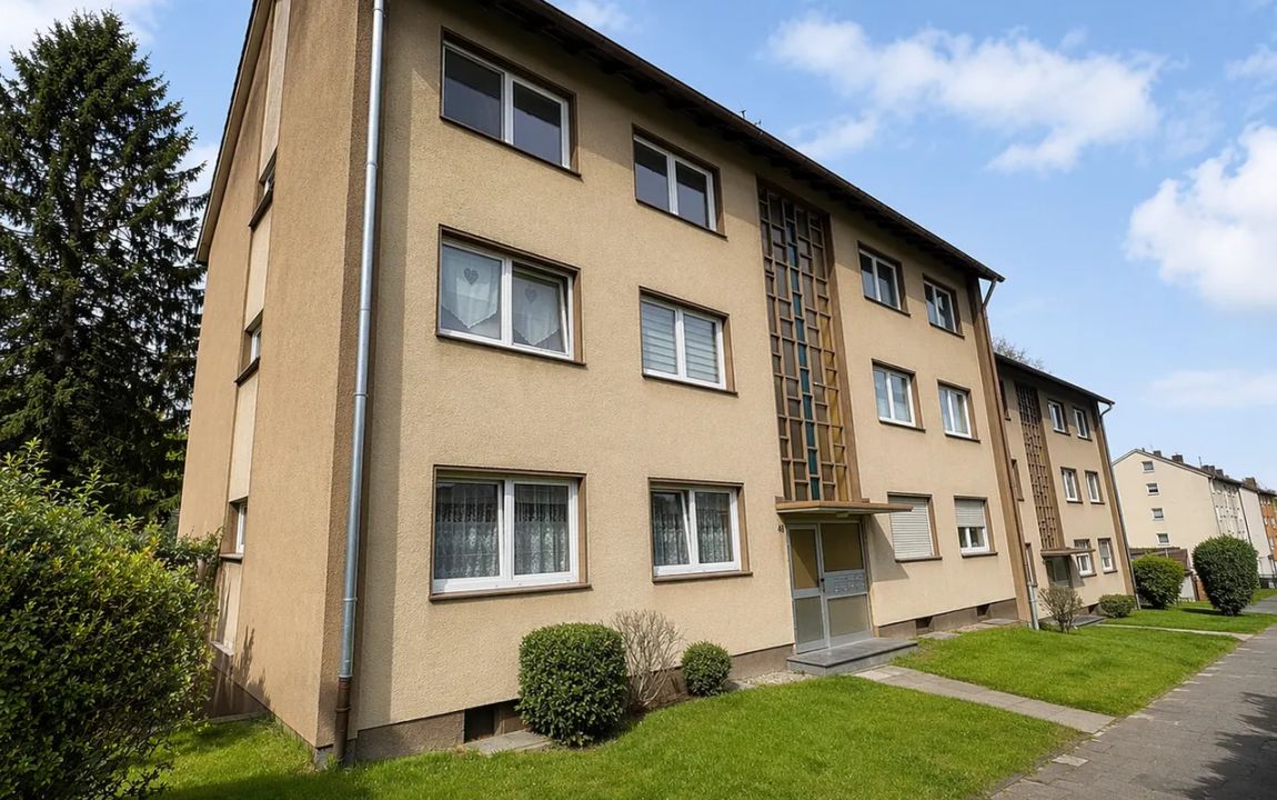 Stadtnahe, renovierte Etagenwohnung mit Balkon