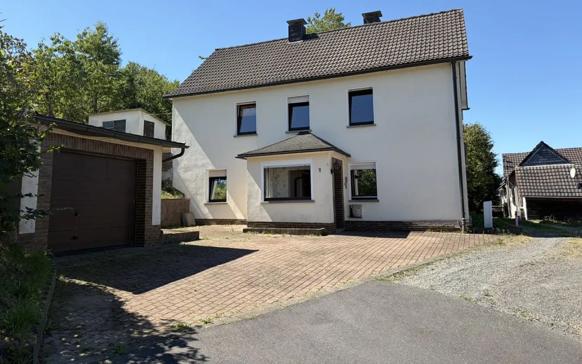 Perfekt für Handwerker: Renovierungsbedürftiges Einfamilienhaus mit großem Garten!
