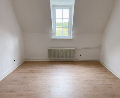 Wohnen zur Miete in einer Burg? 4-Zimmer Wohnung in der Burg Volperhausen! - Photo 3