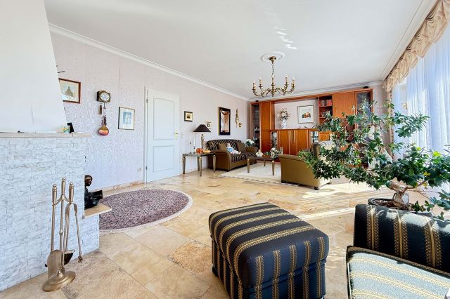 Wohnzimmer (OG)