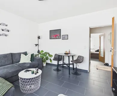 Moderne und helle 2-Zimmer-Wohnung mit Einbauküche in Düren-Rölsdorf