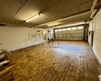 Doppelgarage im Haus