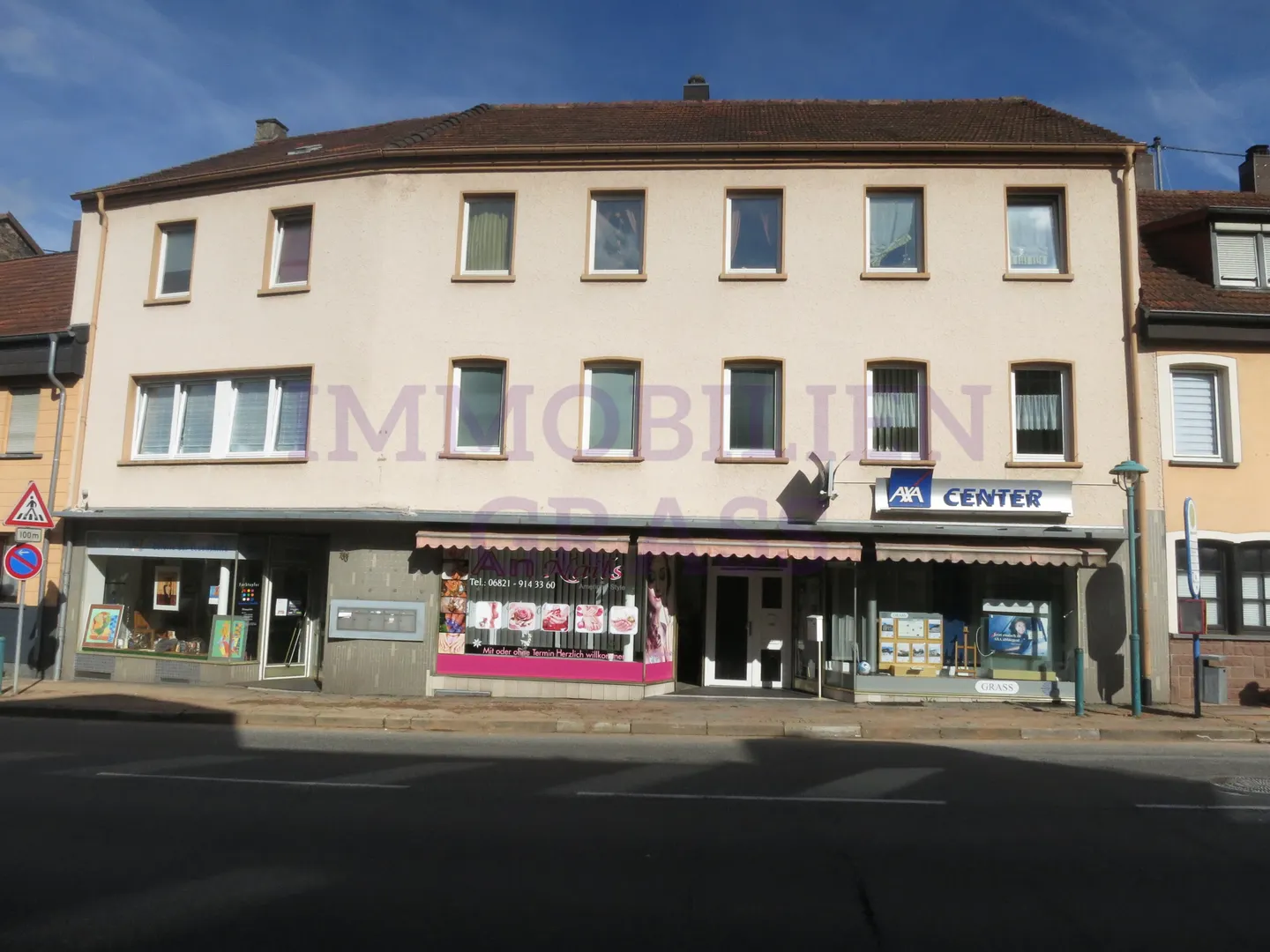 GROßES WOHN- GESCHÄFTSHAUS IN GUTER ORTSKERNLAGE VON SPIESEN