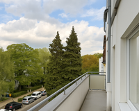 Balkon zur Straßenseite