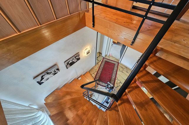 Treppe zum Dachgeschoss