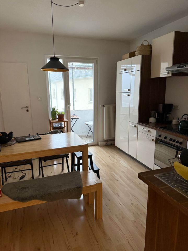 gepflegte 1 ZKB/Balkon-Wohnung mit Einbauküche - Foto 4