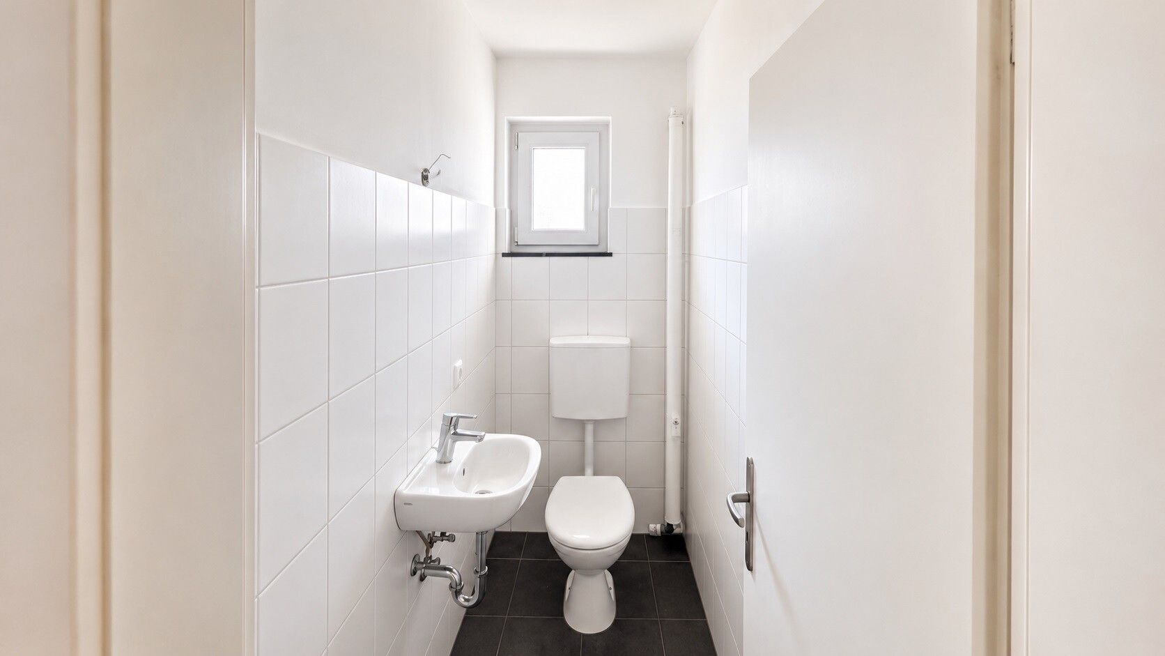 MODERNE 3-ZIMMERWOHNUNG MIT BALKON IM KREFELDER ZENTRUM ZU MIETEN! - Photo 2