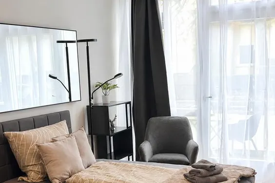 Modern möbliertes 1-Zimmer-Apartment mit Balkon
