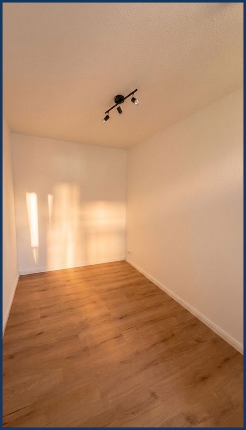 Erstbezug nach Renovierung – Moderne 2-Zimmer Wohnung in Buckau mit neuer Einbauküche und Balkon! - Foto 1