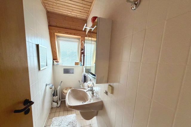 Gäste WC OG