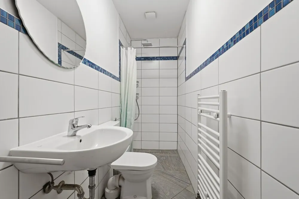 Gäste WC mit Dusche