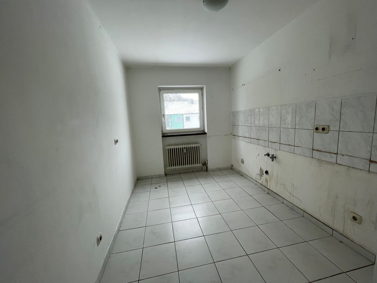 Großzügige 4-Zimmer-Wohnung mit viel Potenzial - Photo 1