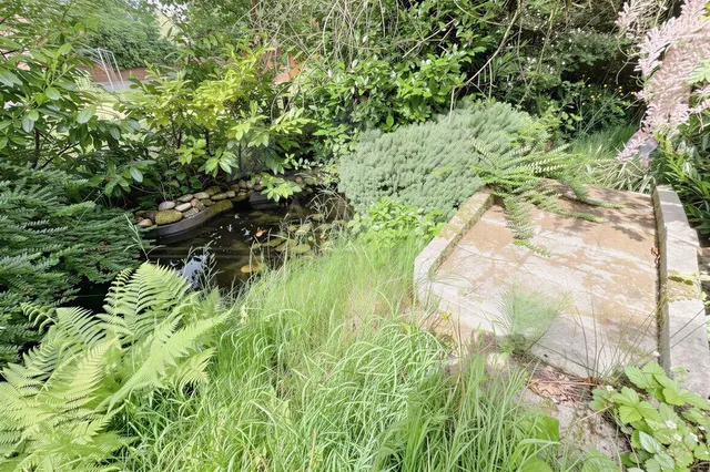 Garten mit Teichanlage
