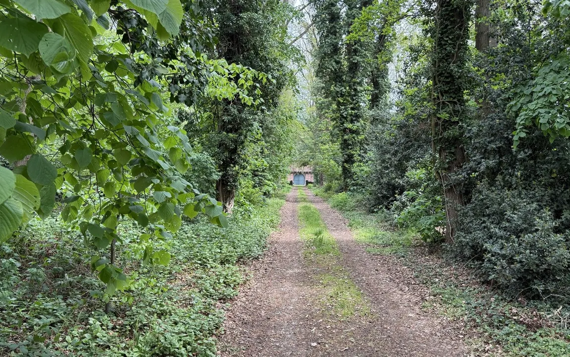 Historischer Fachwerkhof auf 1,9 ha bis 9 ha zu verkaufen