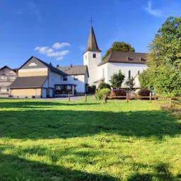 Attraktiver Bauplatz zwischen Altenkirchen und Hamm/Sieg mit vorhandenem Obstbaumbestand!